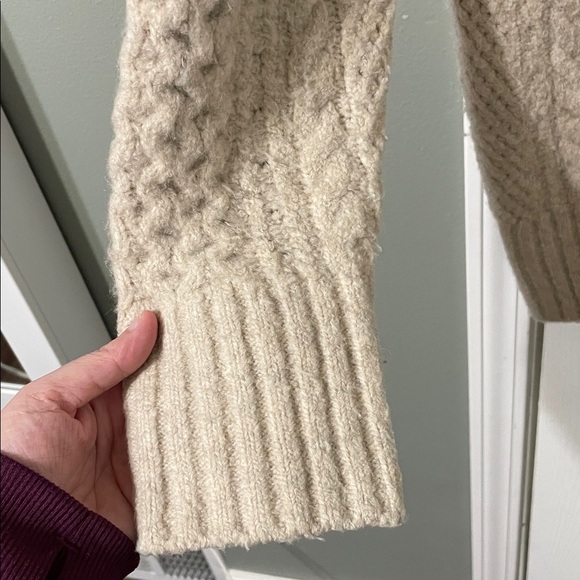 J. Crew Taupe Oversized Merino Wool Blend Cable Knit Cardigan Size Small - Picture 5 of 8